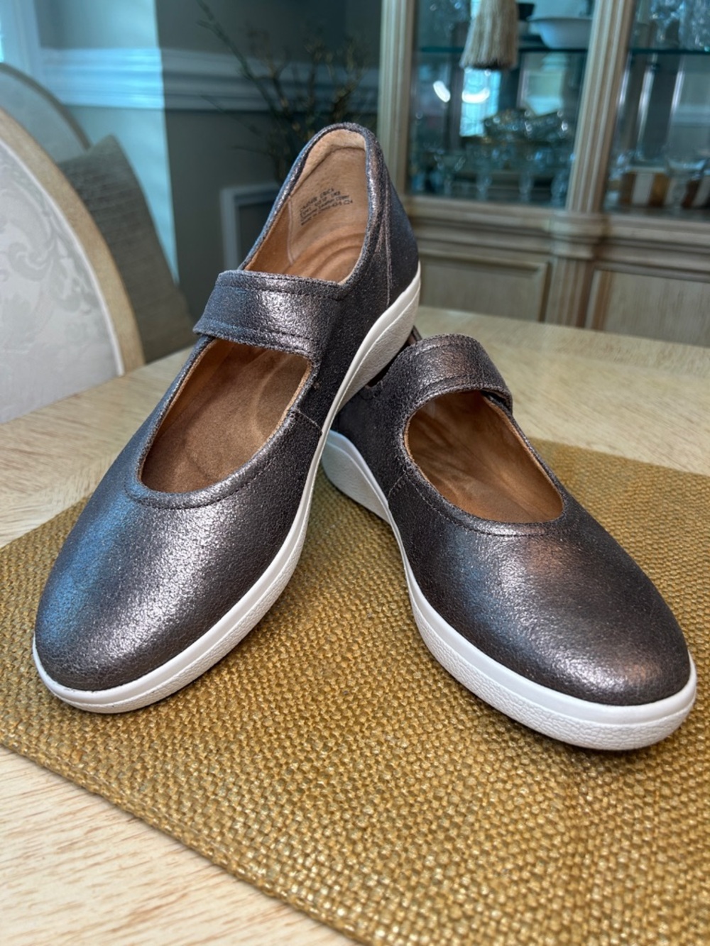 Aetrex Erica Mary Jane Sneaker (10) NWOT